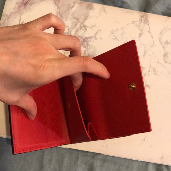 100% Authentic Celine Trifold Grained Wallet - Picture 4 of 14